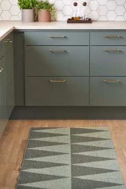 Scandi Living Rime Kunststof Vloerkleed Groen -Vloerkleden winkel 515731 01 4 EnvironmentImage f11dac09c7