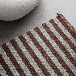 Kasthall Narrow Stripe Icon Vloerkleed -Vloerkleden winkel Arkad narrow stripe icon red clay miljo 1 f99154af41
